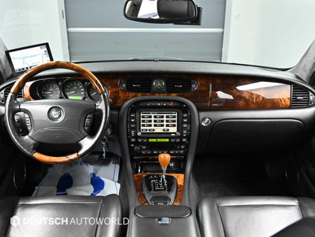 Jaguar XJ-8 — photo 07