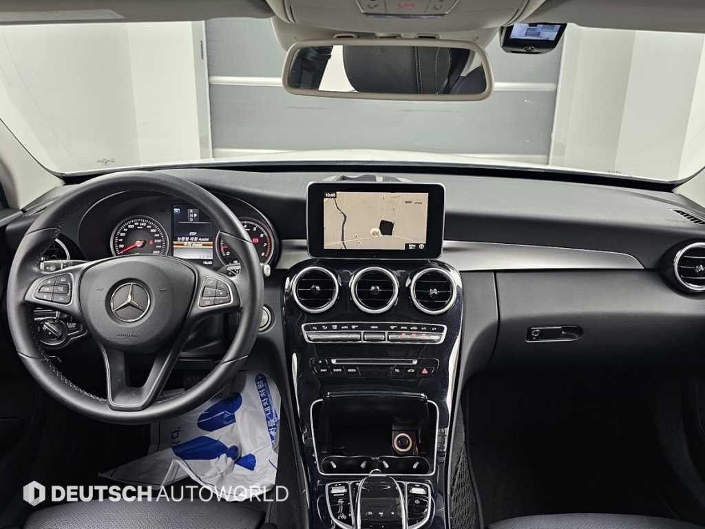 Mercedes-Benz C-Class — photo 07