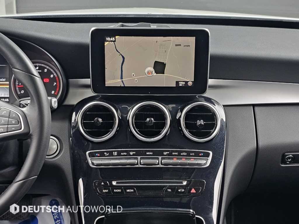 Mercedes-Benz C-Class — photo 14
