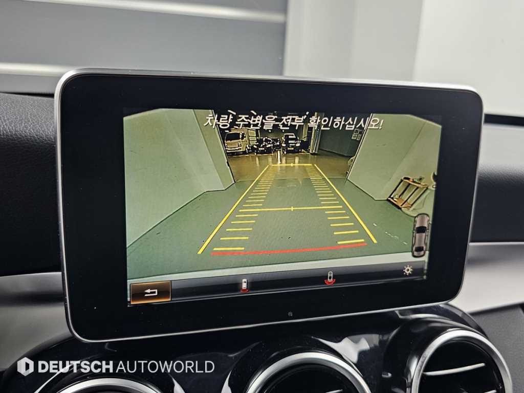 Mercedes-Benz C-Class — photo 15