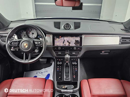 Porsche Macan — photo 07