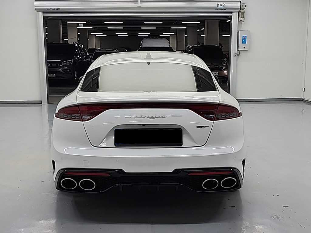 Kia Stinger — photo 03