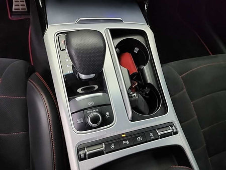Kia Stinger — photo 08