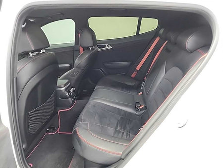 Kia Stinger — photo 12