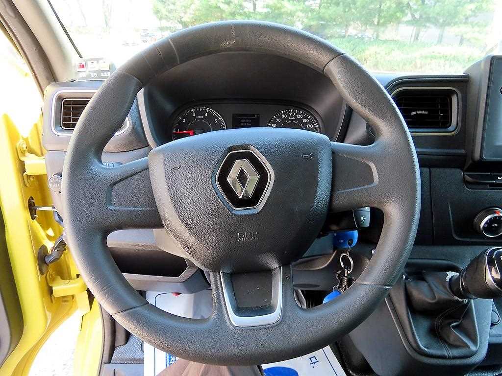 RENAULT Master — photo 10