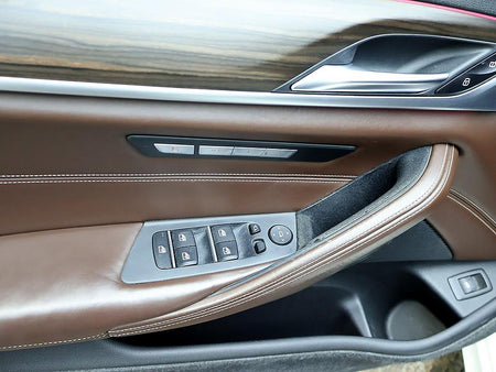 BMW 5-Series — photo 14