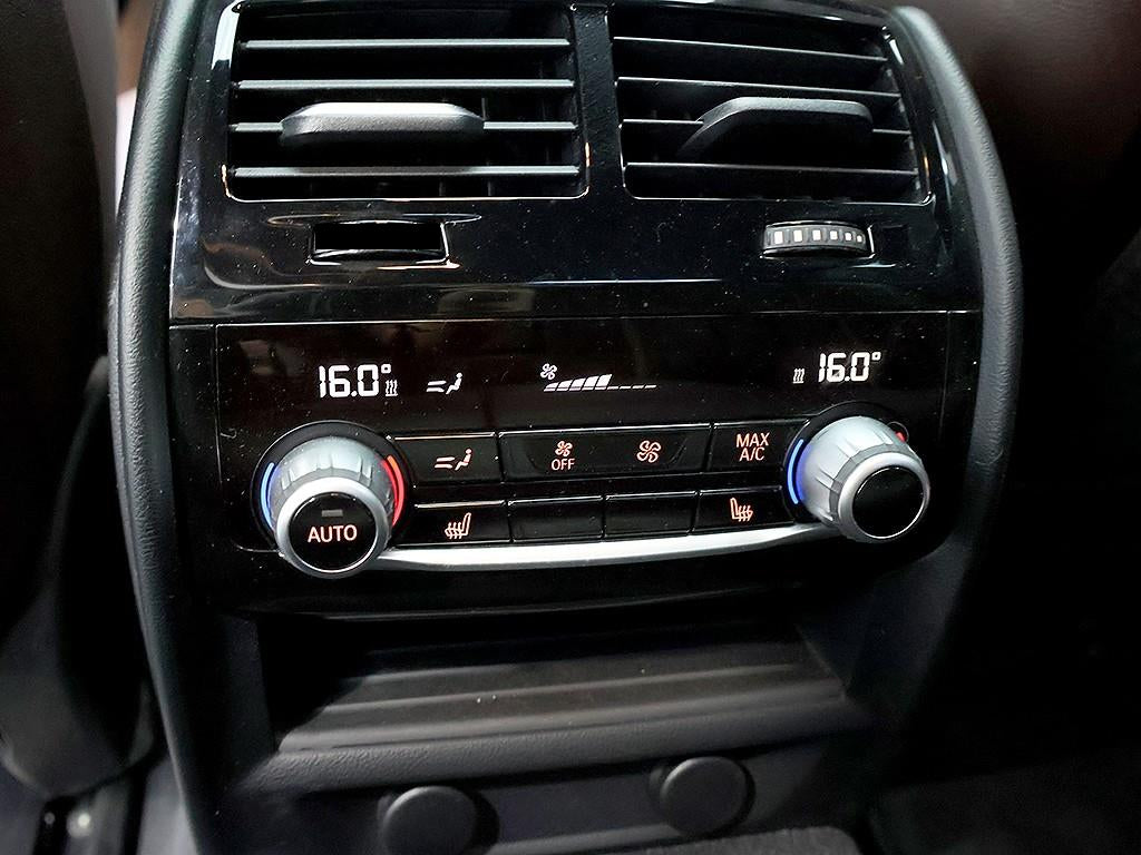 BMW 5-Series — photo 16