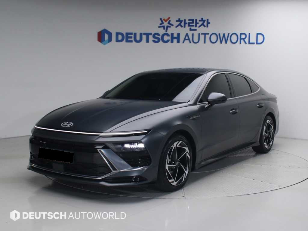 Hyundai Sonata — photo 01