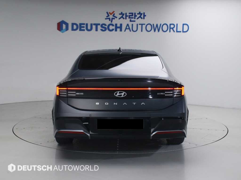 Hyundai Sonata — photo 04