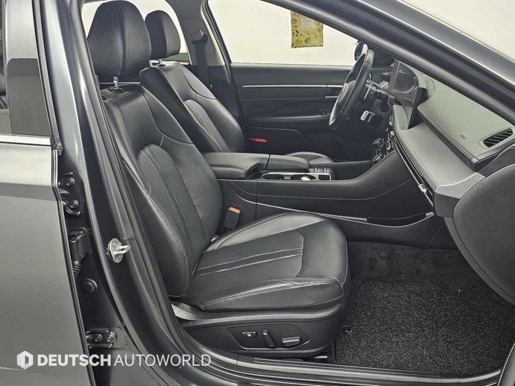 Hyundai Sonata — photo 10