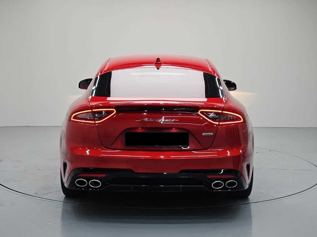 Kia Stinger — photo 03