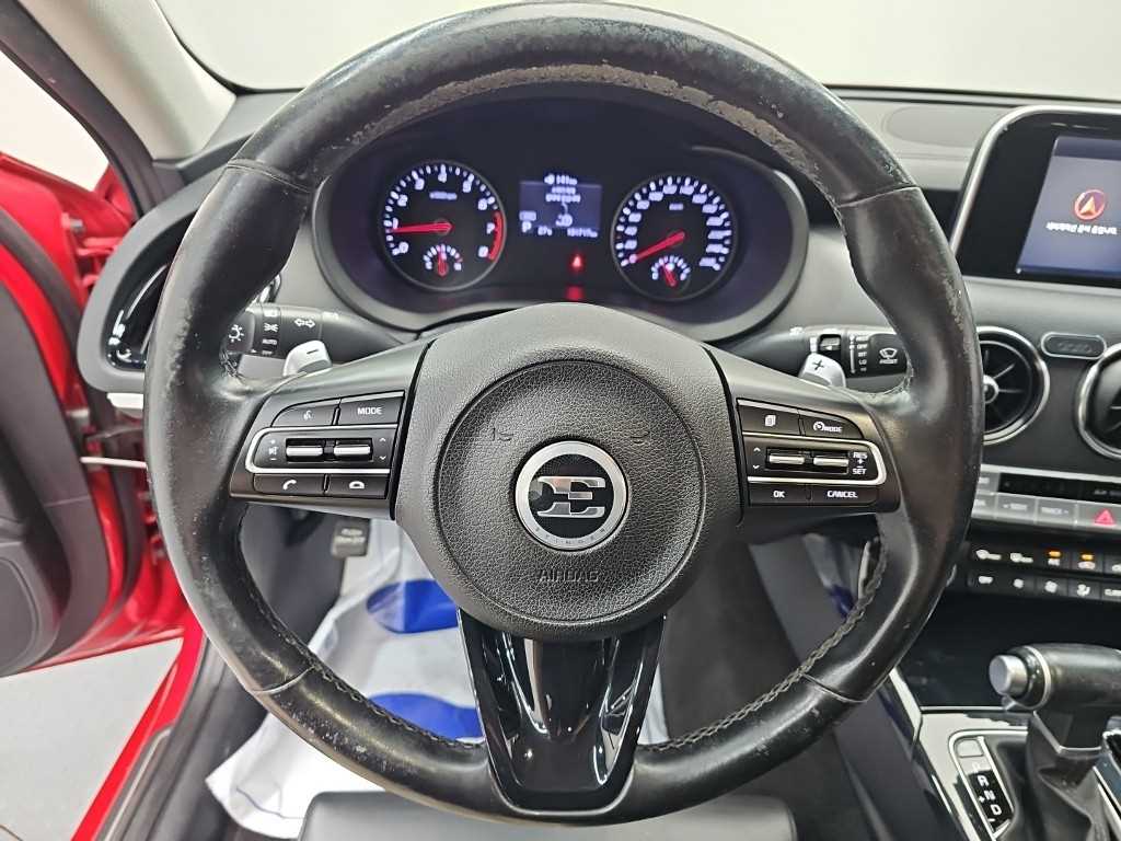 Kia Stinger — photo 09