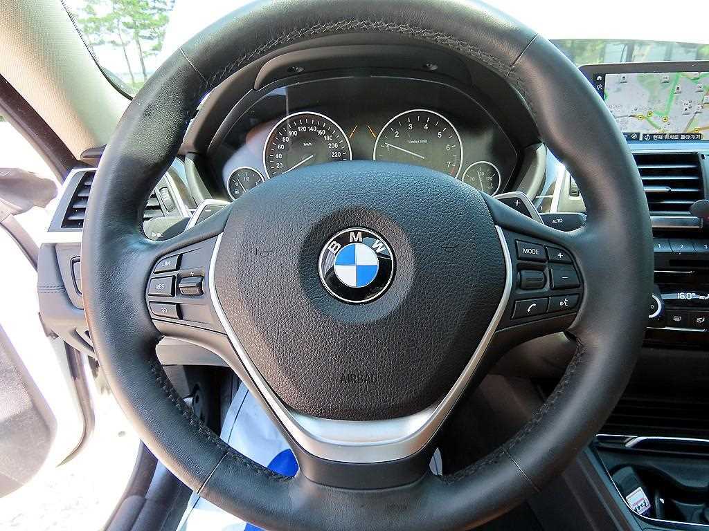 BMW 4-Series — photo 08