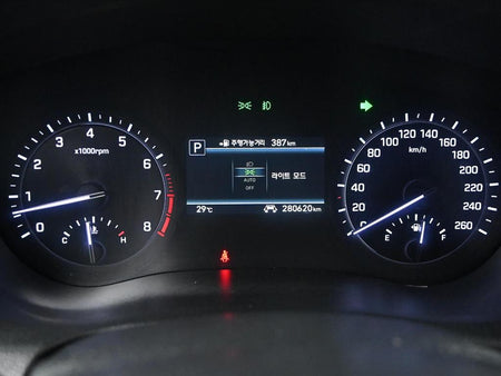 Genesis G80 — photo 07