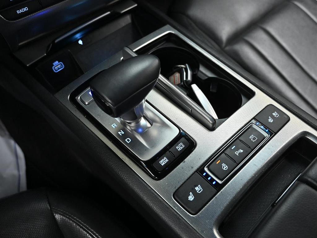 Genesis G80 — photo 08