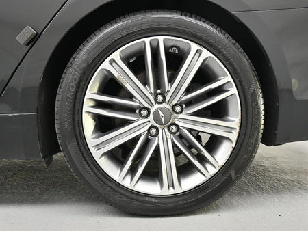 Genesis G80 — photo 19
