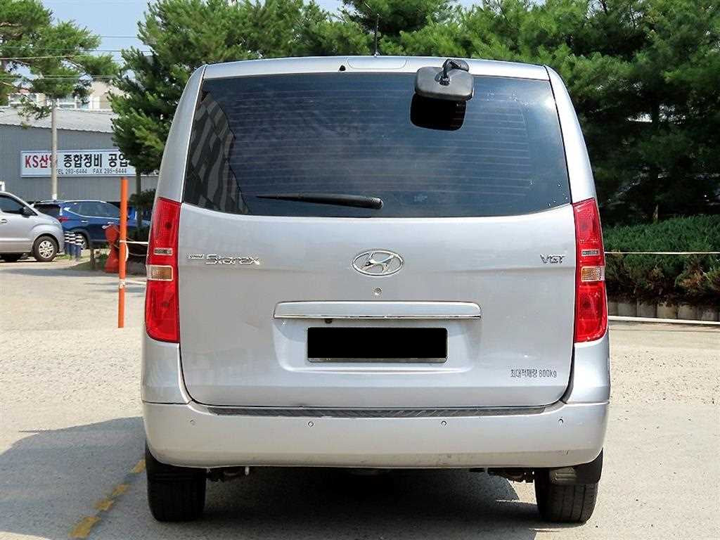 Hyundai Starex — photo 04