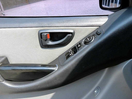 Hyundai Starex — photo 11