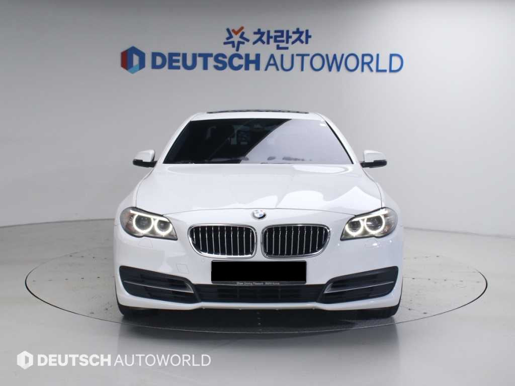 BMW 5-Series — photo 03