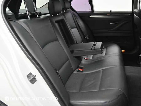 BMW 5-Series — photo 12