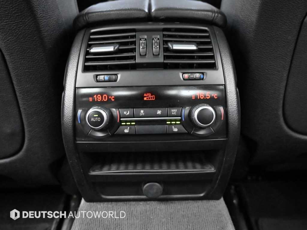 BMW 5-Series — photo 16