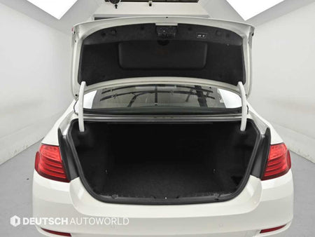 BMW 5-Series — photo 19