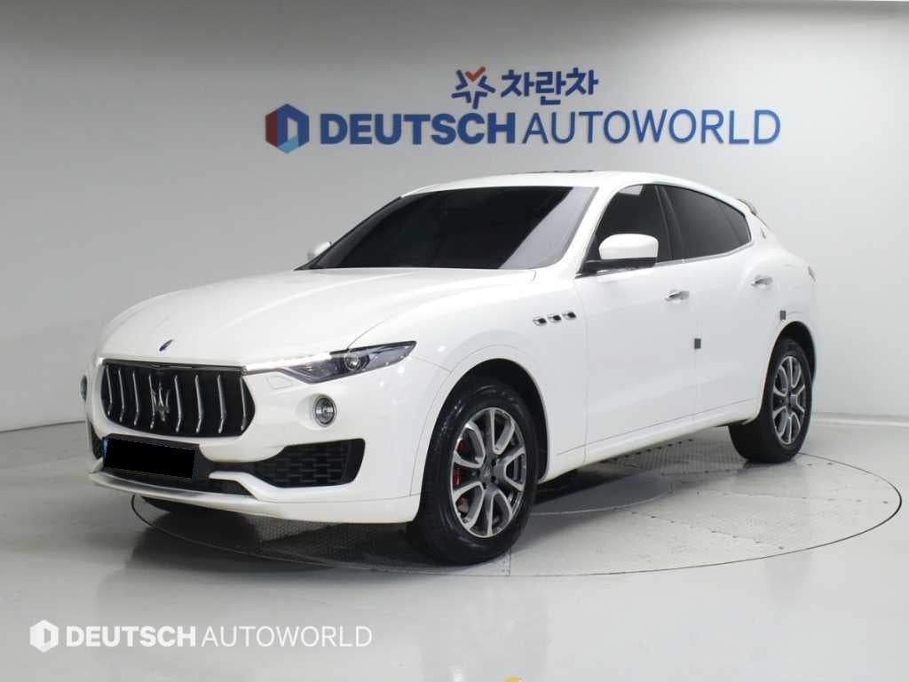 Maserati Levante — photo 01