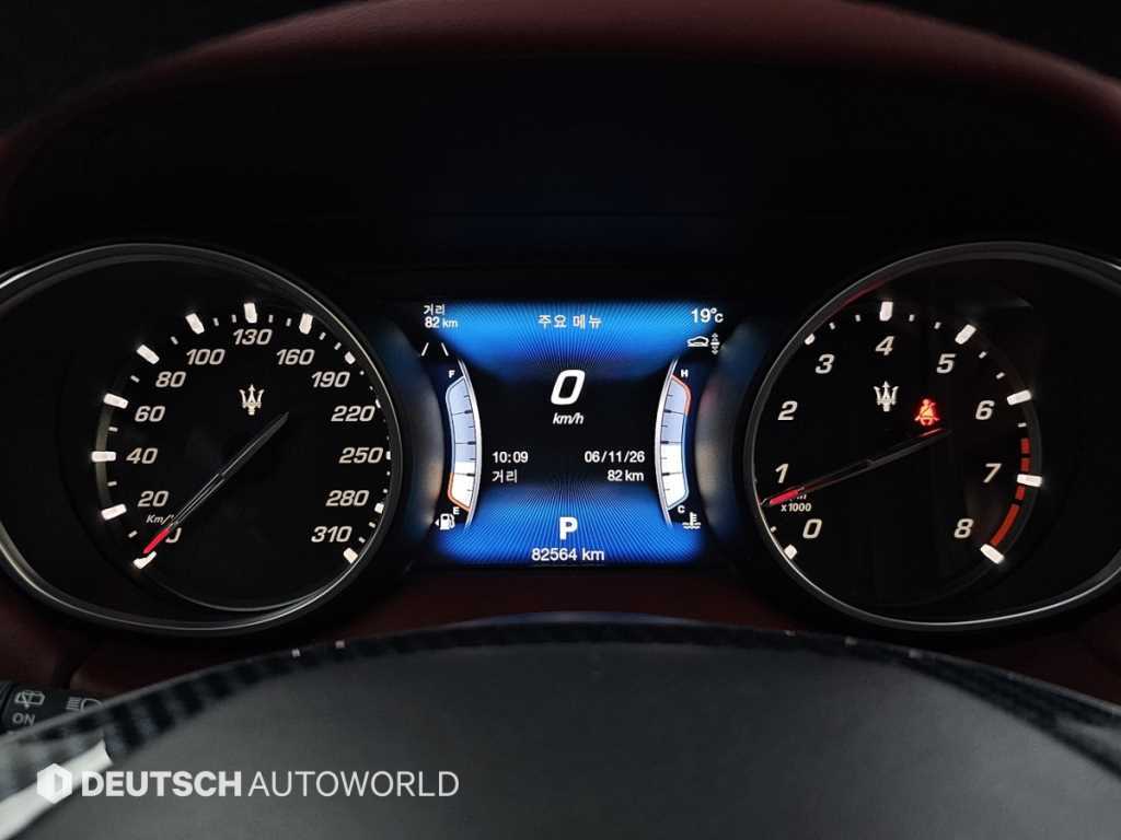 Maserati Levante — photo 08