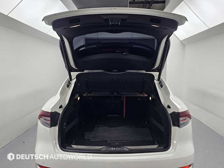 Maserati Levante — photo 19