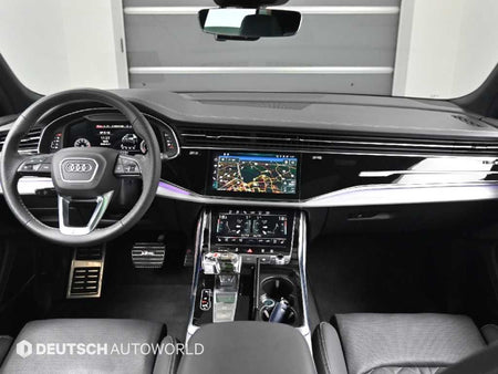 Audi Q8 — photo 07