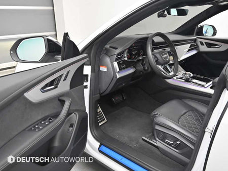 Audi Q8 — photo 11