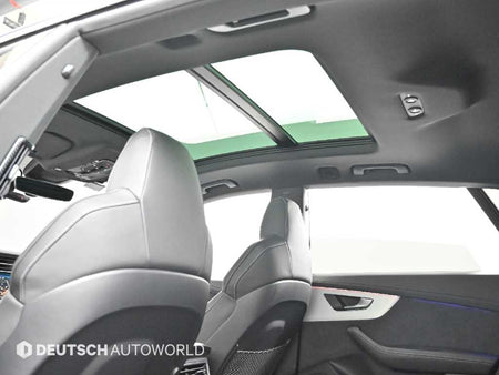 Audi Q8 — photo 18