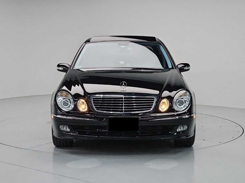 Mercedes-Benz E-Class — photo 02