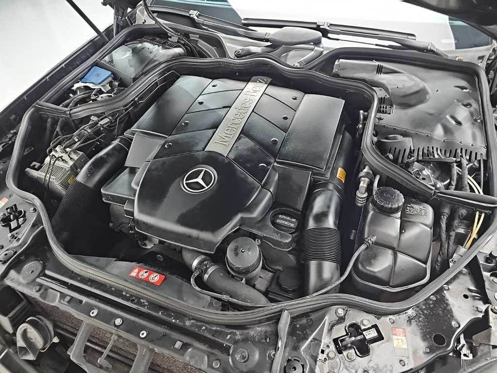 Mercedes-Benz E-Class — photo 05