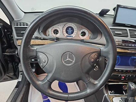 Mercedes-Benz E-Class — photo 09