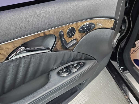 Mercedes-Benz E-Class — photo 14