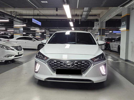 Hyundai Ioniq — photo 02