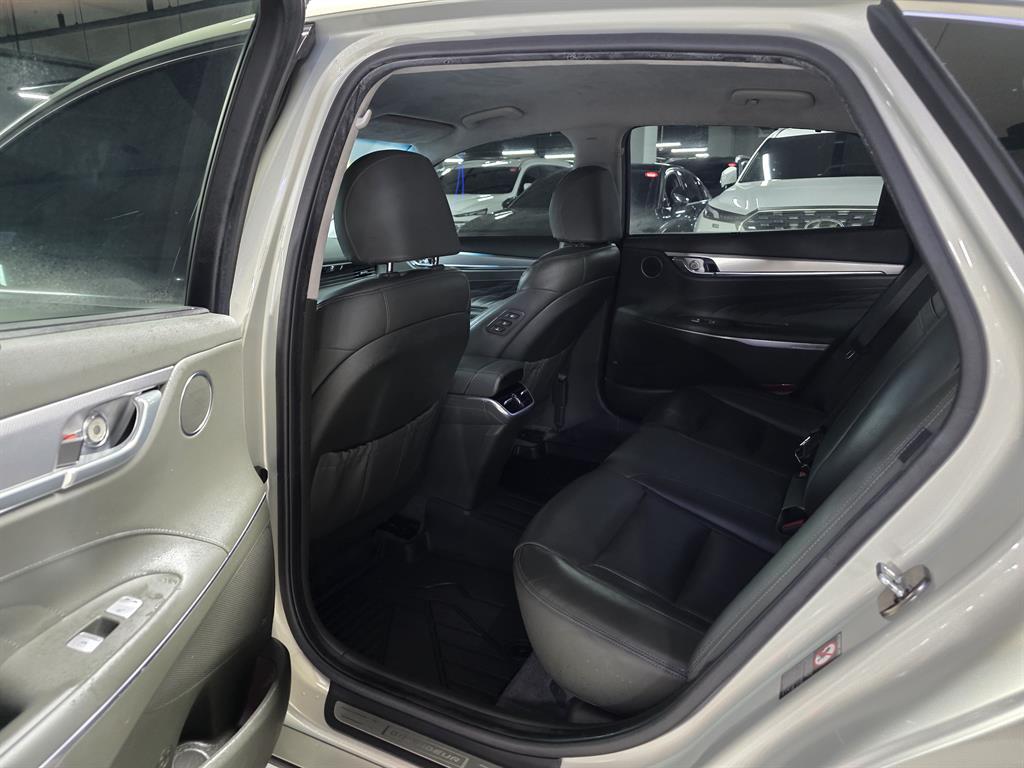 Hyundai Grandeur — photo 08