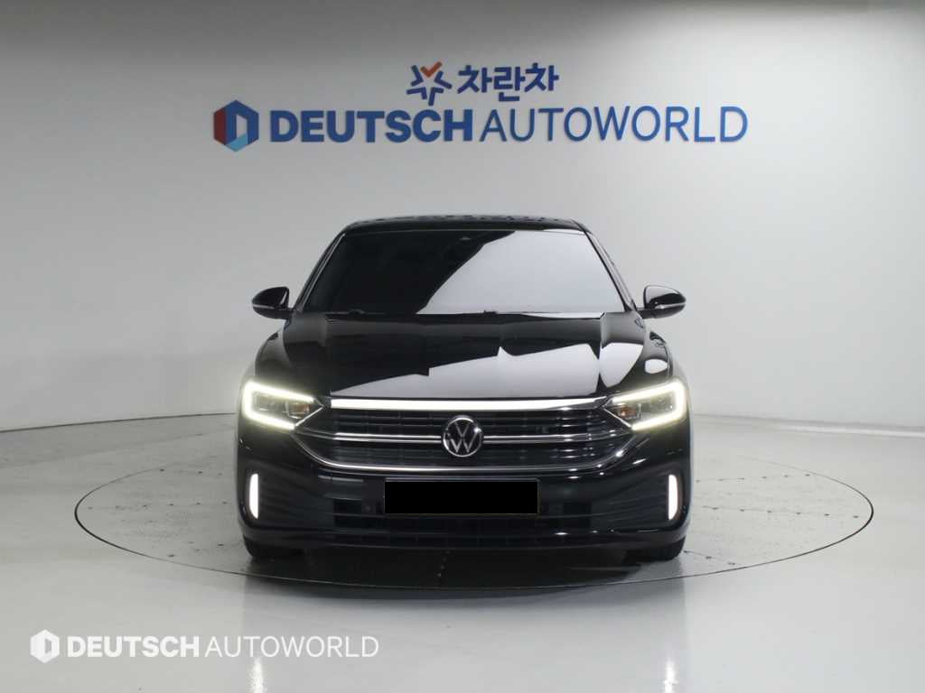 Volkswagen Jetta — photo 03
