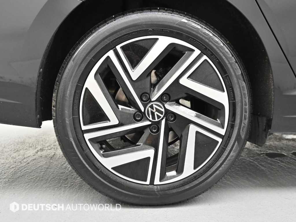 Volkswagen Jetta — photo 05
