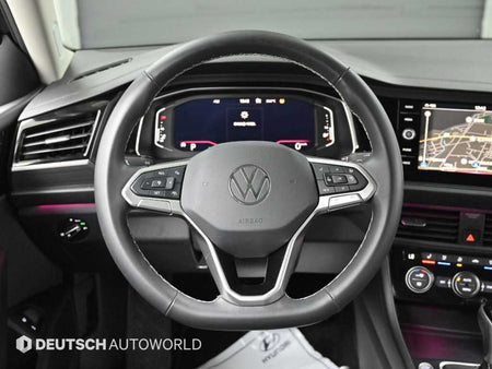 Volkswagen Jetta — photo 13