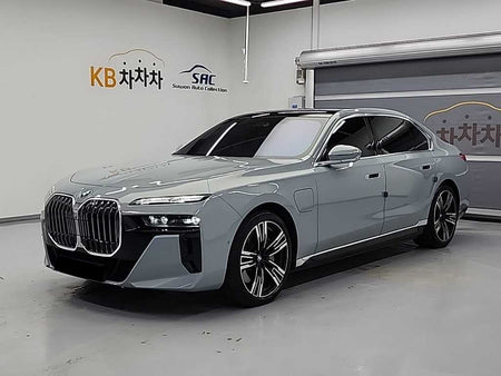 BMW 7-Series — photo 04