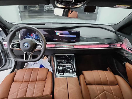 BMW 7-Series — photo 07