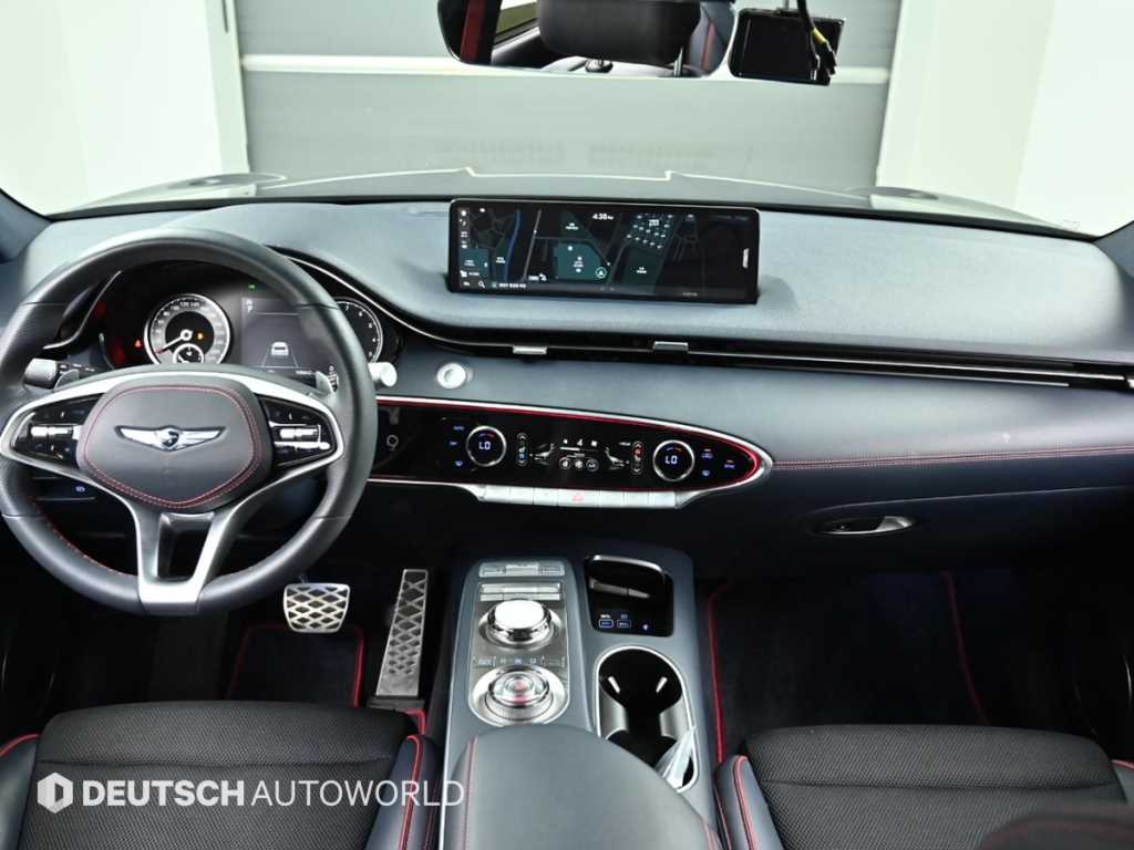 Genesis GV70 — photo 07