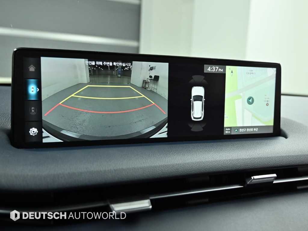 Genesis GV70 — photo 15
