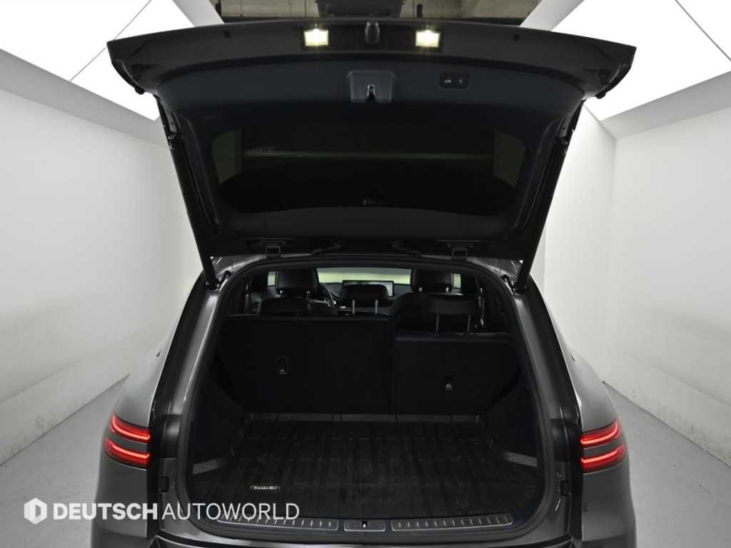 Genesis GV70 — photo 19