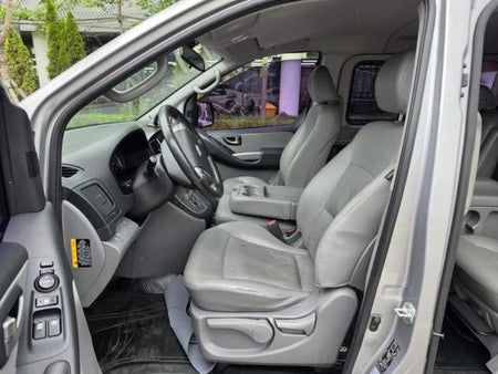 Hyundai Starex — photo 17