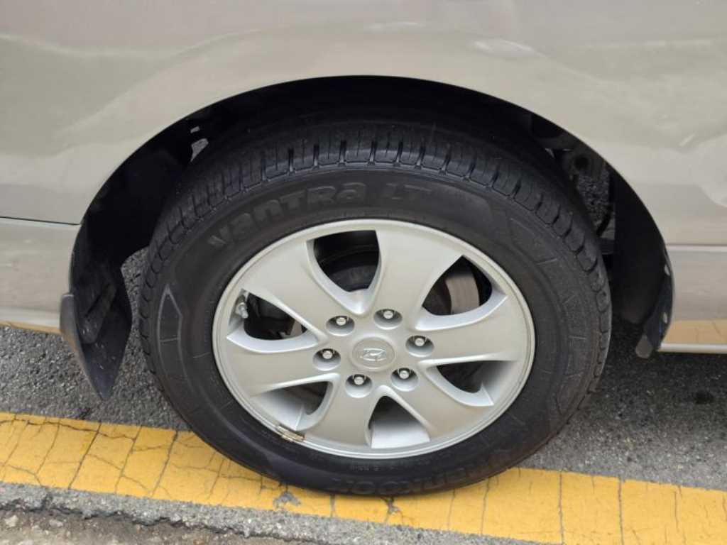 Hyundai Starex — photo 20