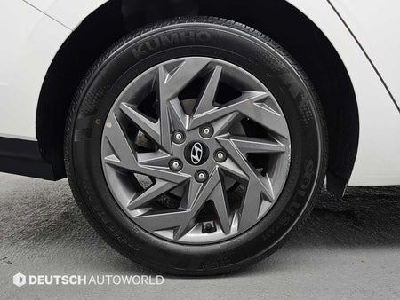 Hyundai Avante — photo 16