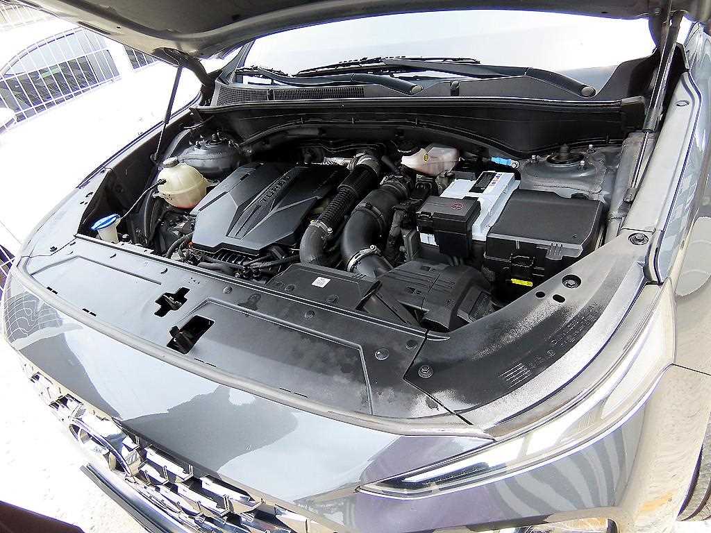 Hyundai Santafe — photo 19
